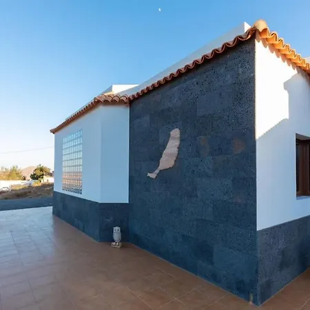 Sara Fuerteventura Villa Cardon